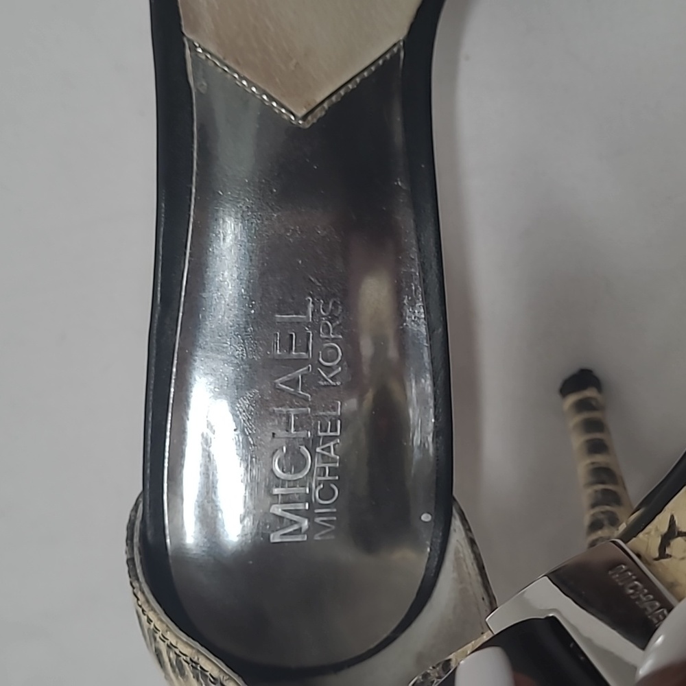 Michael Kors Women's Sandal - Picture 6 of 10